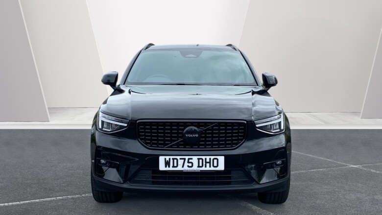 Volvo XC40 2.0 B3P Plus Black Edition 5dr Auto Petrol Estate